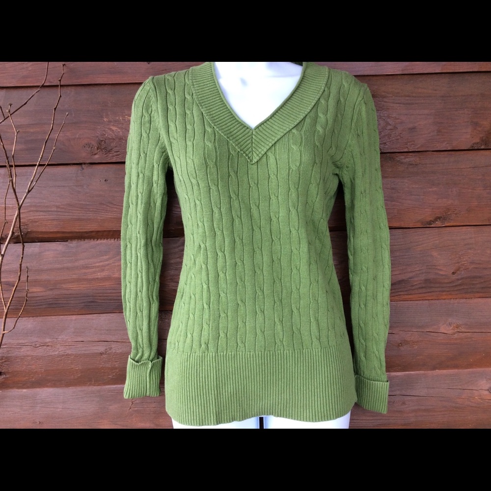 Women’s v-neck Ann Taylor Loft sweater